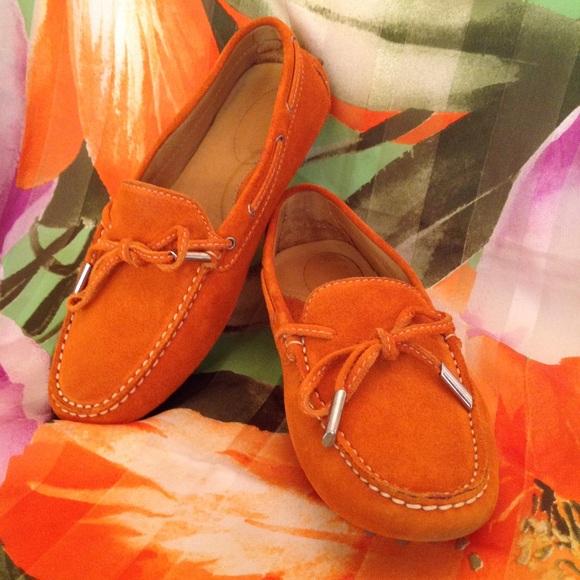 Flirty, functional fashion! 💖 - Picture 4 of 8